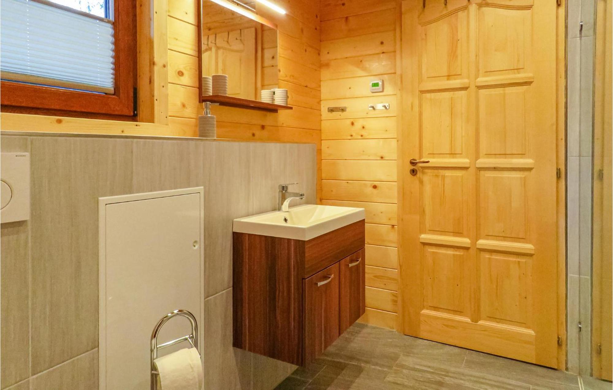 Lovely Home In Merzalben With Wifi Екстериор снимка